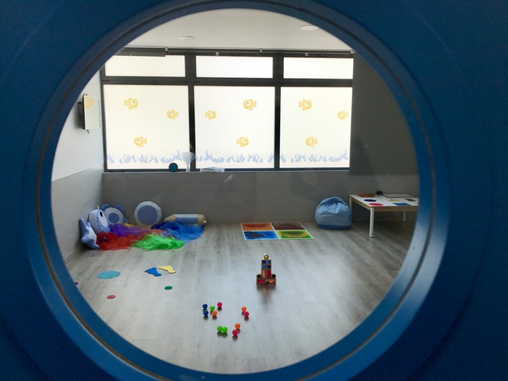 Puerta aula Escuela Infantil Nemomarlin