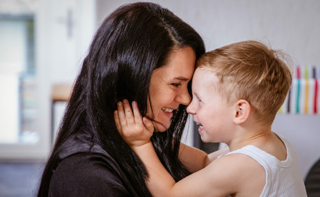 La influencia de los comportamientos del hogar sobre el desarrollo infantil